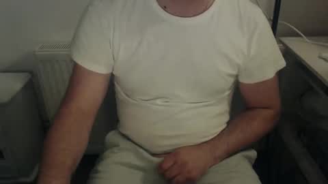 Snapshot of mrhorny_2023 chatting on 17, 5, 2026 Your Mister online show from 17, 5, 2026