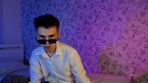 Snapshot of mrkallin chatting on 15, 3, 2026 mrkallin online show from 15, 3, 2026