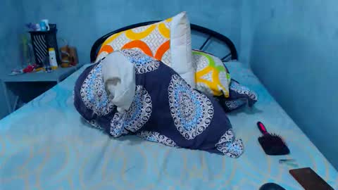 Snapshot of mrladybunnycock chatting on 19, 10, 2025 mrladybunnycock online show from 19, 10, 2025