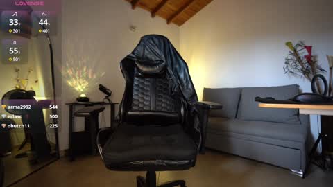 Snapshot of mrlouiss chatting on 7, 2, 2025 Luis    Instagram   online show from 7, 2, 2025