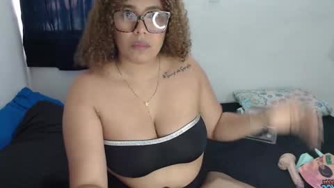 mrs_afroditha online show from 19, 2, 2026