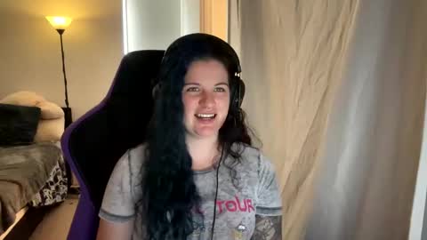 Snapshot of mrs_and_his_kitten chatting on 31, 12, 2024 mrs_and_his_kitten online show from 31, 12, 2024