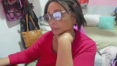 mrs_mommy online show from 28, 4, 2026