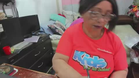 mrs_mommy online show from 7, 8, 2026