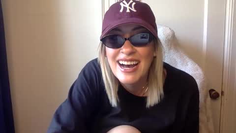 MrsPrissXO online show from 24, 4, 2026