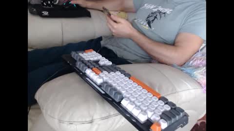 mrstraightdic online show from 5, 11, 2025