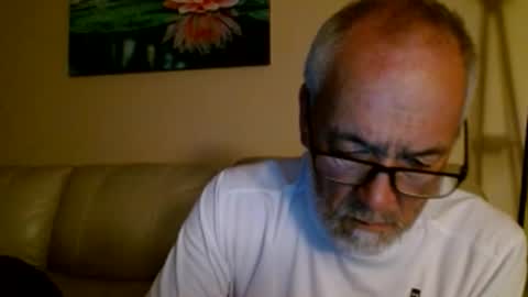 mrtease5 online show from 5, 4, 2026