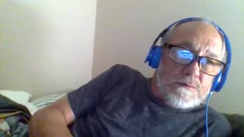 mrtease5 online show from 2, 6, 2026