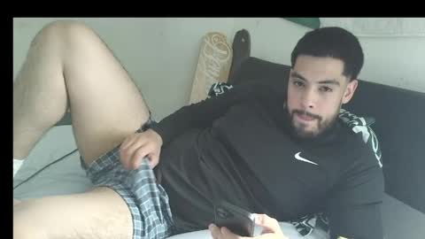 Snapshot of mrthickumss chatting on 25, 5, 2026 youngshyathlete online show from 25, 5, 2026