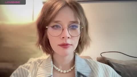 ms_christiana online show from 17, 11, 2025