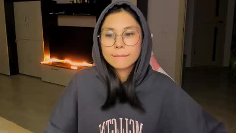 ms_emily_ online show from 30, 9, 2025