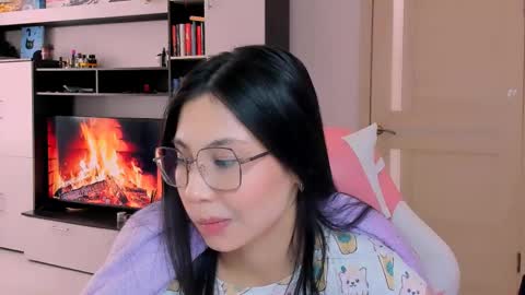 ms_emily_ online show from 29, 4, 2026