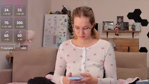 Snapshot of ms_foryou chatting on 8, 3, 2026 Ms ForYOU online show from 8, 3, 2026