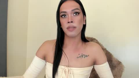 Snapshot of ms_selenaxx chatting on 14, 1, 2025 selena online show from 14, 1, 2025