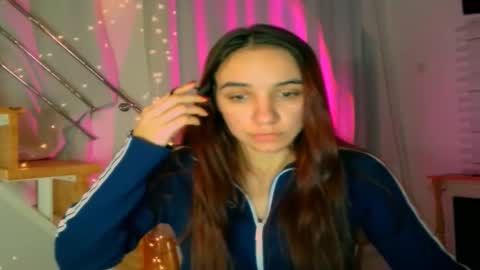 ms_sophiee online show from 4, 1, 2025