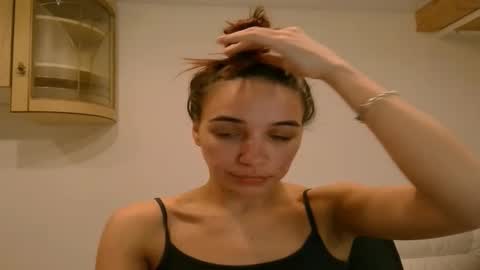 ms_sophiee online show from 8, 3, 2025