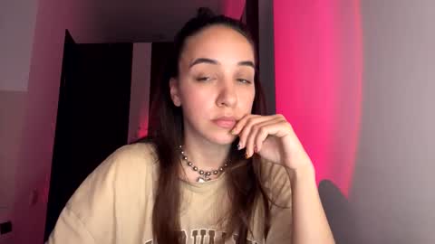 ms_sophiee online show from 26, 4, 2026