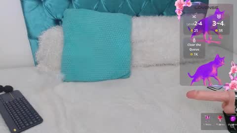 Snapshot of ms_zawora chatting on 12, 2, 2025 When the mako flies up from the bottom in your eyes then Ill know the twilight skies are not so broken hearted online show from 12, 2, 2025