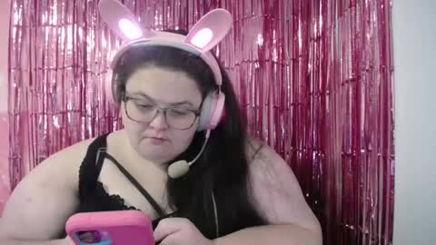 Snapshot of mscamirose15 chatting on 10, 10, 2025 Ms. Cami Rose online show from 10, 10, 2025