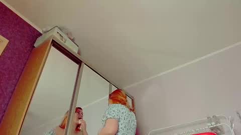 Im Jess I can be a strict stepMother or a sweet stMommy all depends on you online show from 19, 12, 2024