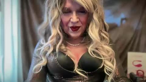 Snapshot of mskarentoy chatting on 31, 1, 2026 mskarentoy online show from 31, 1, 2026