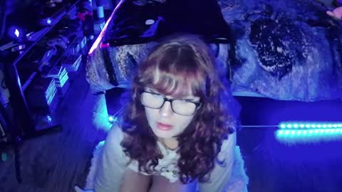 Snapshot of msmallow chatting on 6, 1, 2025 Mallow online show from 6, 1, 2025