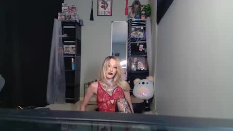 Snapshot of msvioletx chatting on 3, 2, 2026 MsVioletx online show from 3, 2, 2026