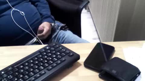 Snapshot of mtwpaul chatting on 23, 10, 2025 mtwpaul online show from 23, 10, 2025