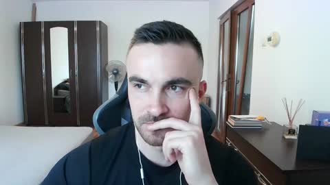 Victor online show from 30, 4, 2026
