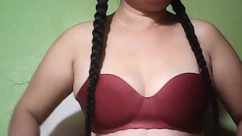 muffy_bunny online show from 27, 7, 2026
