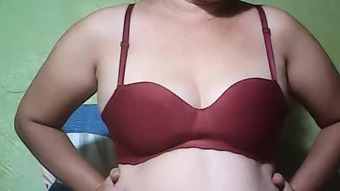 muffy_bunny online show from 5, 8, 2026