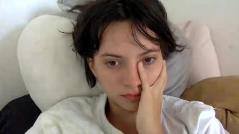 Snapshot of munchi_ chatting on 7, 1, 2025 online show from 7, 1, 2025