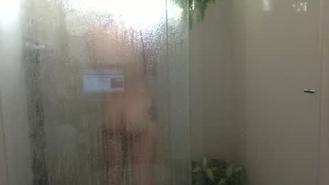 Snapshot of munchi_ chatting on 16, 1, 2025 online show from 16, 1, 2025