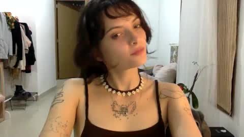 Snapshot of munchi_ chatting on 20, 2, 2025 online show from 20, 2, 2025