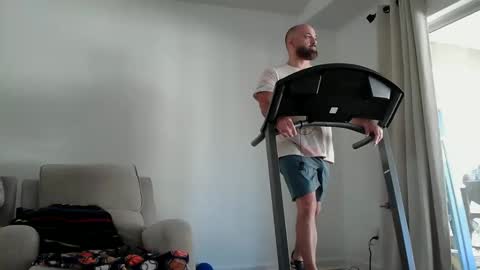 Snapshot of munchies420 chatting on 24, 2, 2026 Bearded online show from 24, 2, 2026