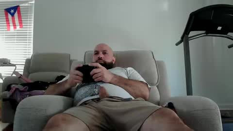 Snapshot of munchies420 chatting on 10, 3, 2026 Bearded online show from 10, 3, 2026