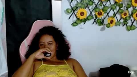 Mueca Oscura online show from 27, 10, 2025