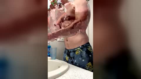 Snapshot of munoz9419 chatting on 30, 3, 2026 munoz9419 online show from 30, 3, 2026