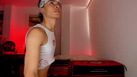 Snapshot of murielkarmesi chatting on 21, 12, 2024 murielkarmesi online show from 21, 12, 2024