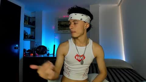 Snapshot of murielkarmesi chatting on 4, 1, 2025 murielkarmesi online show from 4, 1, 2025