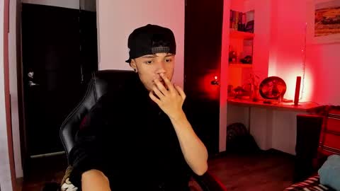 Snapshot of murielkarmesi chatting on 21, 1, 2025 murielkarmesi online show from 21, 1, 2025