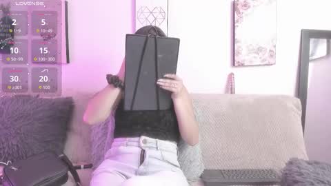 Snapshot of muriell_69 chatting on 14, 9, 2025 muriell_69 online show from 14, 9, 2025