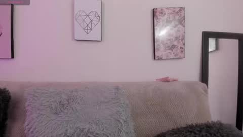 Snapshot of muriell_69 chatting on 16, 9, 2025 muriell_69 online show from 16, 9, 2025