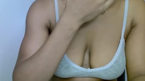 Snapshot of muscle_queen0 chatting on 12, 3, 2026 muscle_queen0 online show from 12, 3, 2026