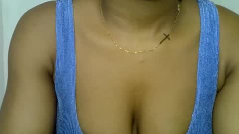 Snapshot of muscle_queen0 chatting on 15, 3, 2026 muscle_queen0 online show from 15, 3, 2026