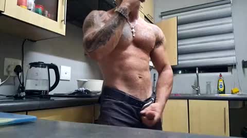 Snapshot of muscledaddy69s chatting on 4, 3, 2026 muscledaddy69s online show from 4, 3, 2026