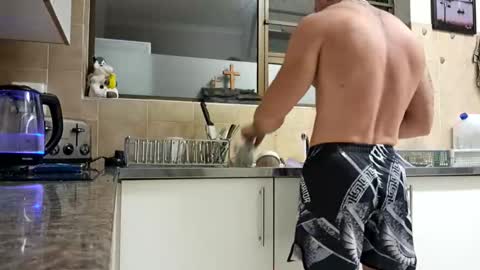 muscledaddy69s online show from 27, 4, 2026