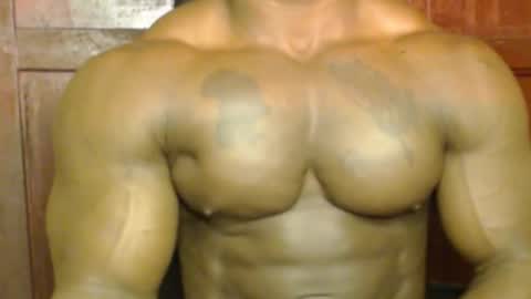 musclegod23 online show from 26, 9, 2025
