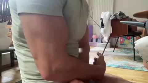 musclehair3 online show from 16, 7, 2026
