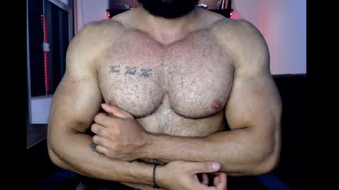 Snapshot of muscleweed420 chatting on 5, 2, 2025 Ragnar online show from 5, 2, 2025